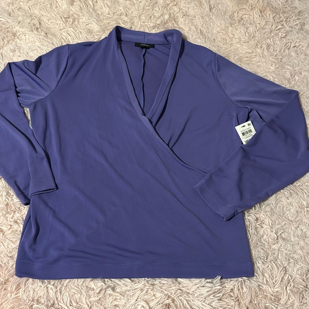 NWT Alfani for macy’s wrap front knit-top size M . Corsican blue color.